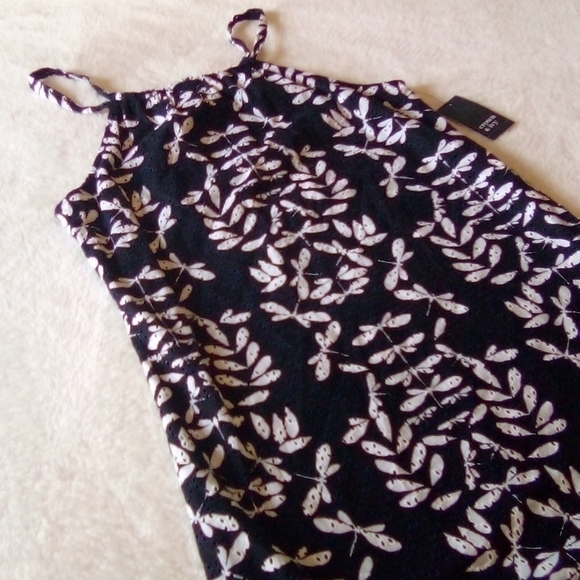 Crown & Ivy Navy and White Dragonfly Print Eyelet Halter Dress NWT - Picture 3 of 9